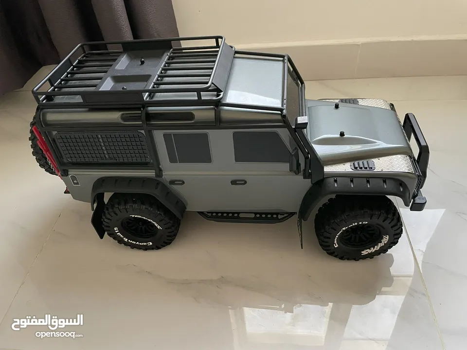 Land Rover defender full metal new ( adult toy )