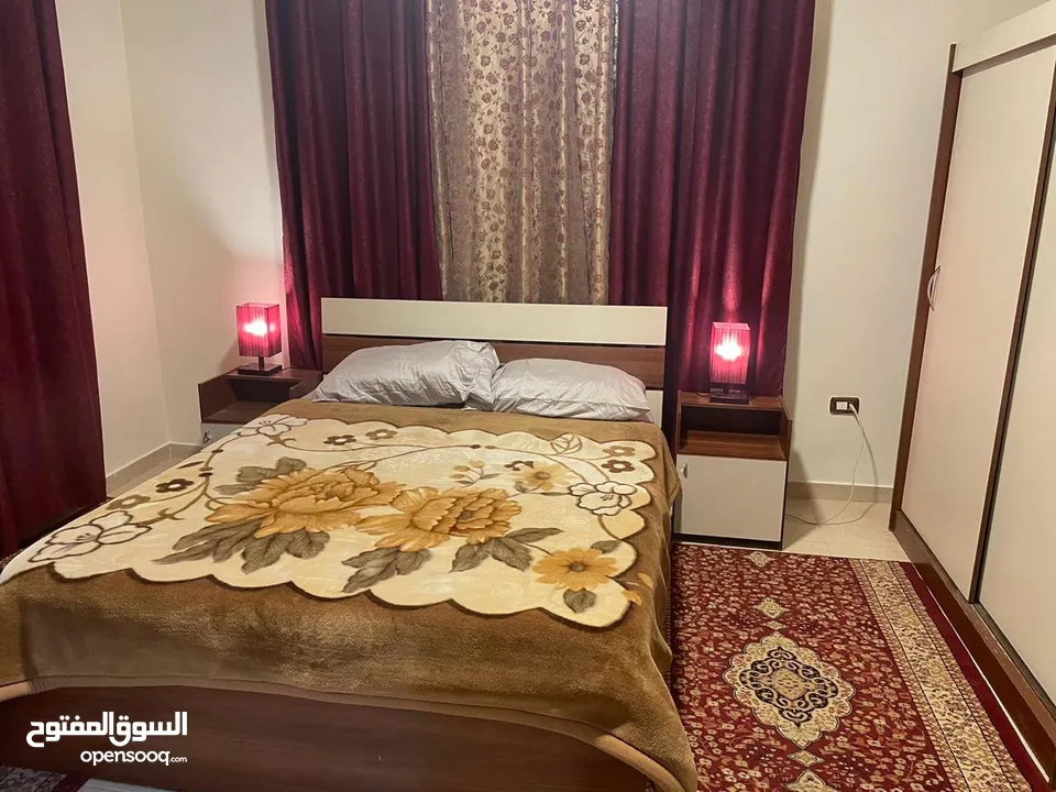شقة فارغة 3 نوم 3 حمامات 125م للايجار