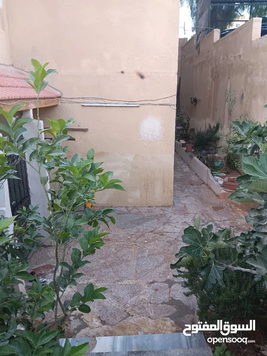 شقة بجبل طارق قرب دوار البقيع بسعر مغري