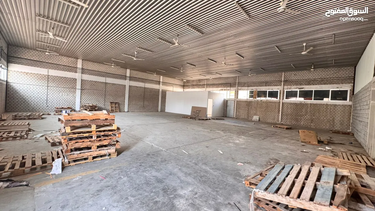 *Commercial warehouse for Rent in Ghala *