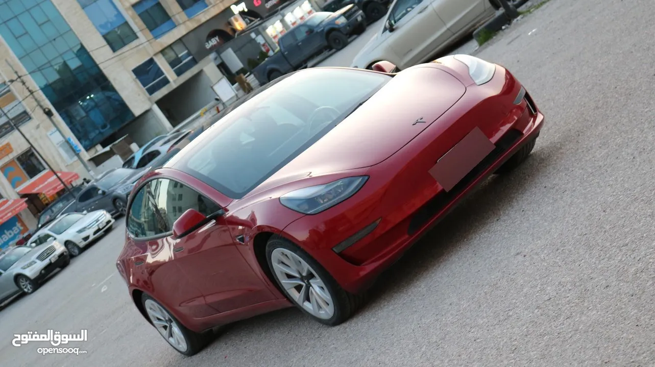 Tesla model 3 2022 standard plus/7 جيد / اتوسكور A/ عداد قليل كاش وبالاقساط