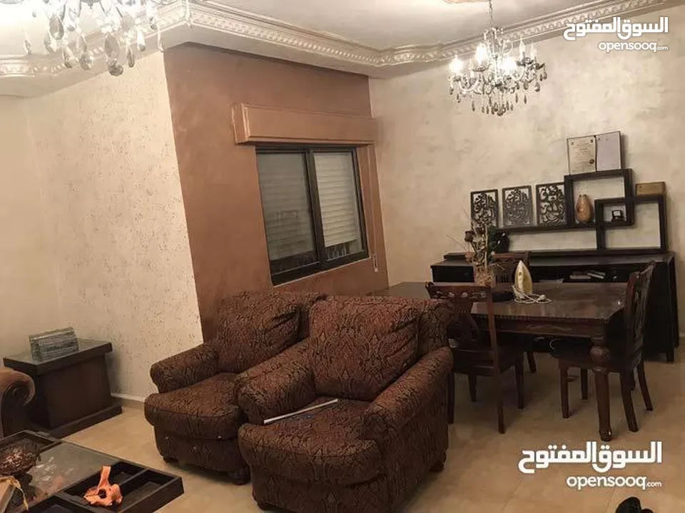 شقة للبيع في أم زويتيه