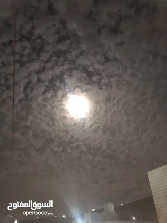 IPONE X بالون الاسود الامع موديل نادر نسخه امريكي اصلي ما بعلق جميل بتصوير  حجم الهاتف خفيف