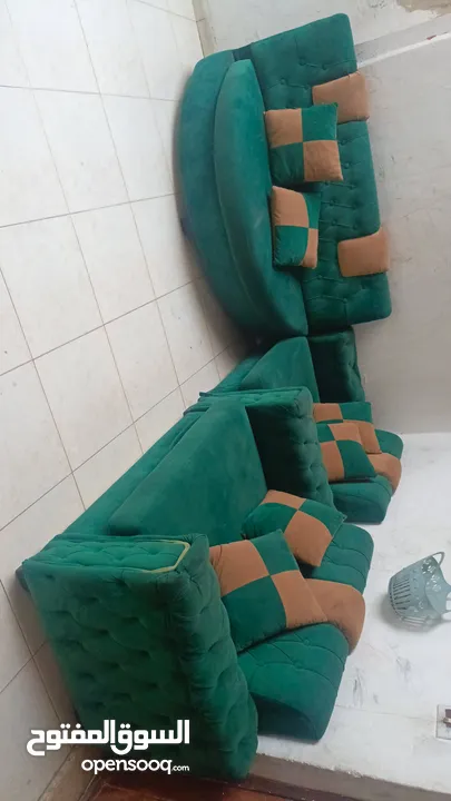 طقم كنب مستعمل للبيع وقابل للتفاوض