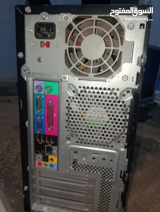 موجود جهاز كمبيوتر مكتبي مع شاشه و بلاي ستيشن 3 مهكره مع ايتين وجهاز كمبيوتر مع شاشه توصيل مجاني