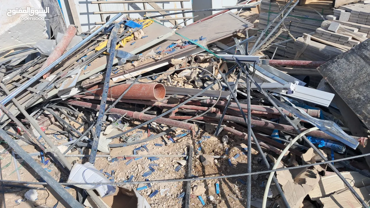 شراء جميع انواع خرده  الخردوات والكراكيب  نشتري المكيفات القديمة والمعطلة والمطابخ  وتنكات المياه