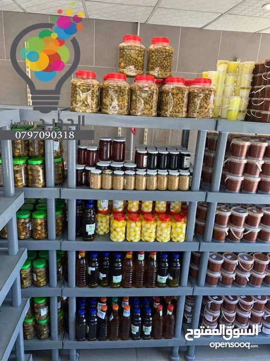 رفوف بلاستيك عملية واقتصادية كل رف بتحمل 100 كيلو