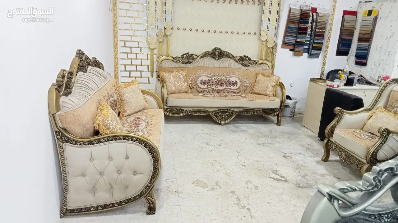 طقم كورنر خشب قراط ولاتيه مكفول سنتين اسفنج ضغط قماش وتر بروف. 6مخدات هدية  بفة لكل طقم كن