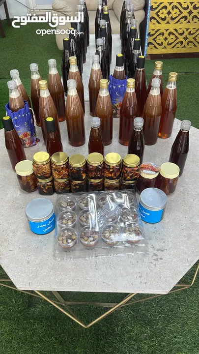 للبيع أجود منتجات العسل بالبريمي مقابل وكالة تويوتا بالقرب من منفذ حماسة / الامارات