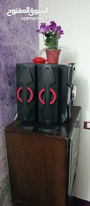 سماعات سيستم + صاب ويفر مضخم صوت   استعمال خفيف للبيع ......