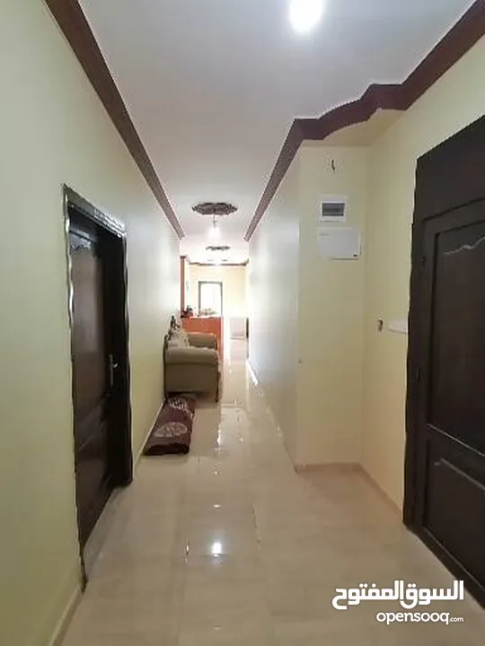 للبيع او الايجار