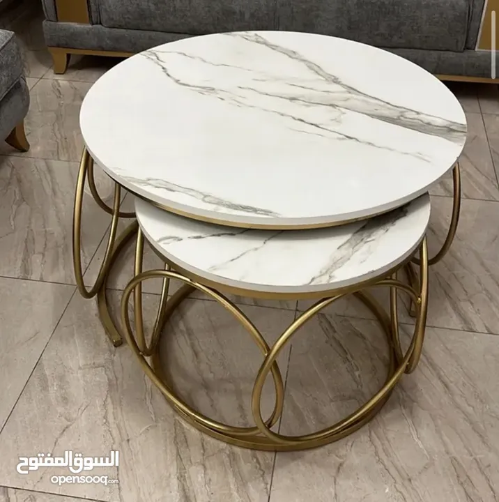 طاولات وسط + طاولات سيرفس + واجهة تلفاز للبيع