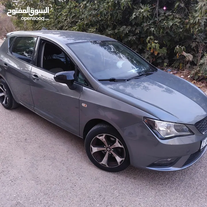 سيارة سيارة إبيزا موديل 2014