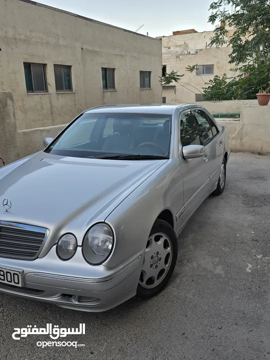 مرسيدس E200 Elegance للبيع موديل 2000 نظيفة