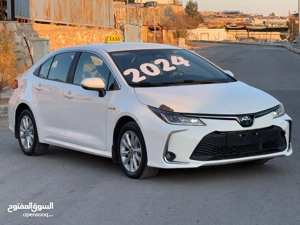 Toyota Corola 2024 LIMITED كورولا هايبرد  محرك 1800 cc هايبرد