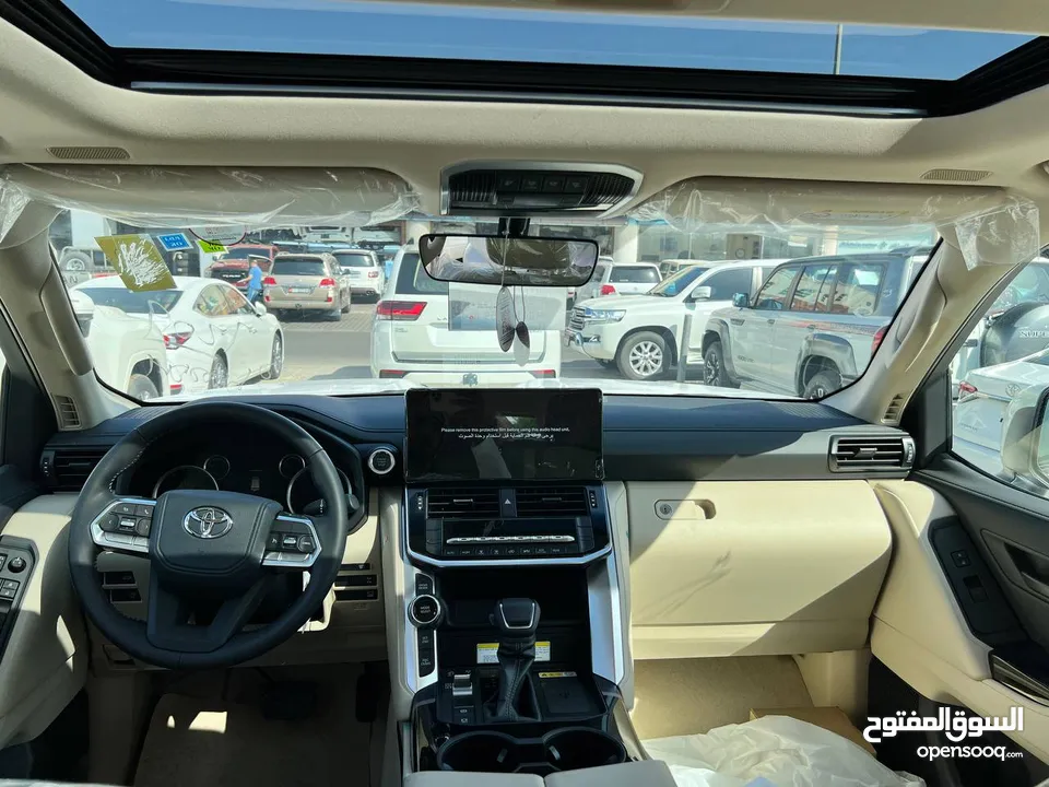 تويوتا لاندكروزر استيشن GXR 3.5 L3 2024