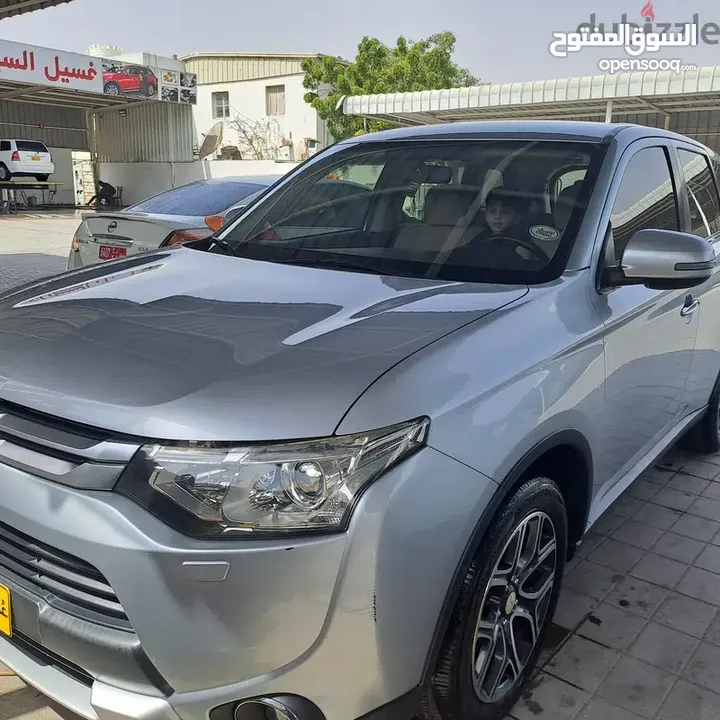 Mitsubishi Outlander - 2015