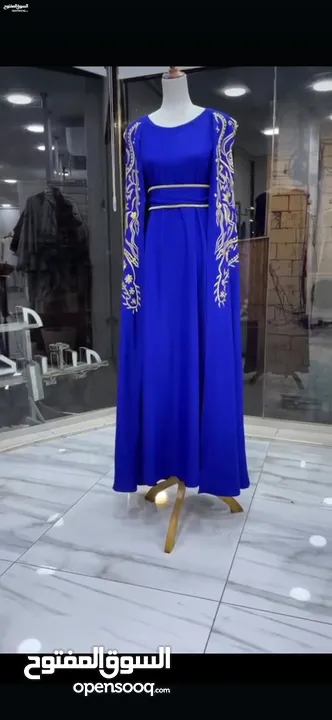فستان ازرق نيلي مع شاحط تفصيل مصممة ازياءكلف 200للبيع ب60 دينار