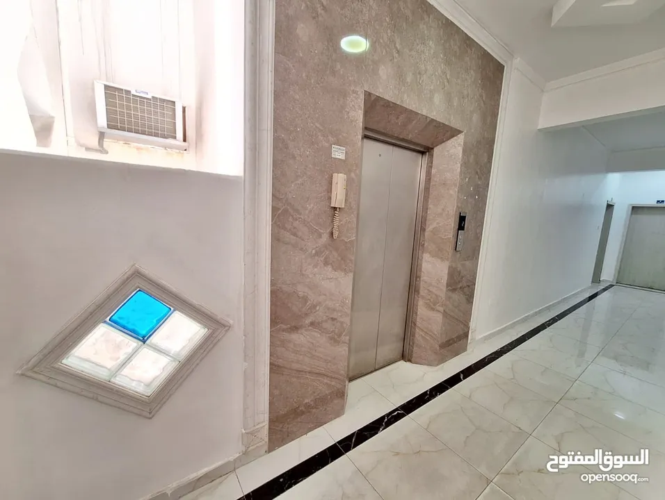 Special Offer!!!3 Bhk With 4 Bathroom Spacious Closed Kitchen With Ac