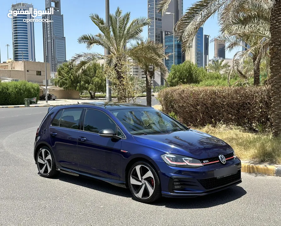 VW Golf GTi Oettinger kit موديل 2018 ماشي 123km Full option