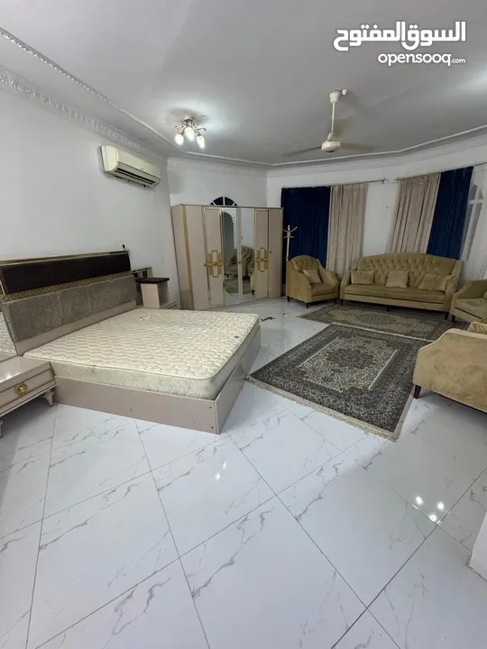 استوديو مفروش بالعذيبة غرفة كبيرة Furnished studio in Azaiba, big room