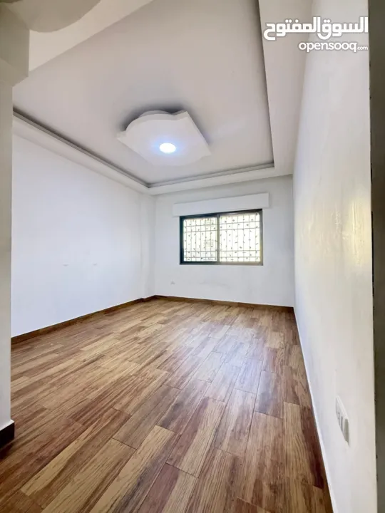 شقه مميزة للبيع في الطيرة رام الله طابق شبه ارضي