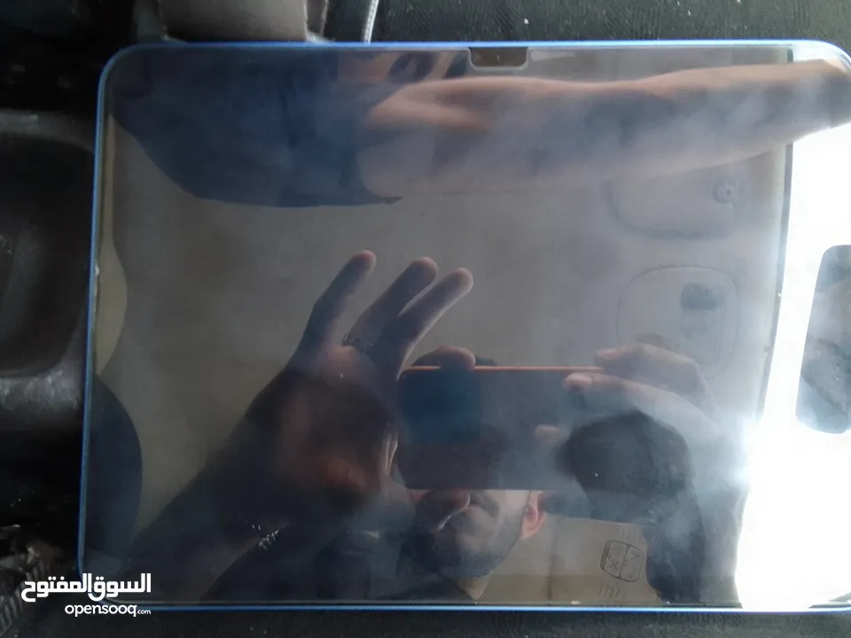 ايباد10 مساحه 64 جيجا بطاريه 92 الكفاله لسا شغاله