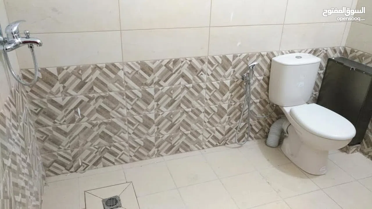 شقة مشطبة حديثا للبيع