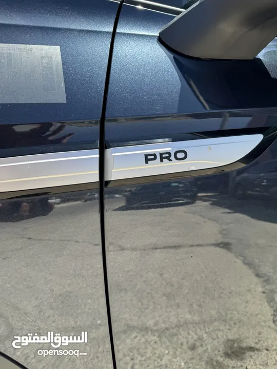 VOLKSWAGEN ID4 PRO