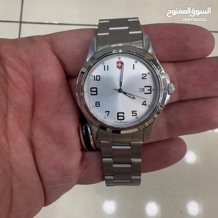 VICTORINOX SWISS ARMY