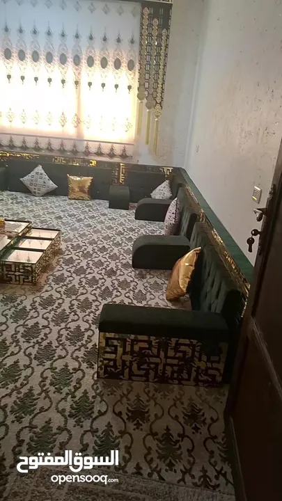 جلسه جلوس فخمه
