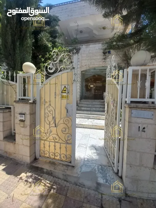 فيلا للايجار .. يوجد خيارات اخرى Villa for rent.. other options available / V152