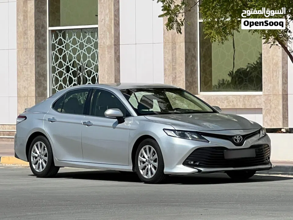 Toyota CAMRY GLE MODEL 2020 FOR SALE CLEAN TITILE