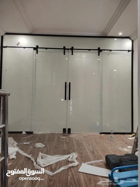 صيانة وتركيب ابواب زجاج السكريت Glass doors maintenance and installation