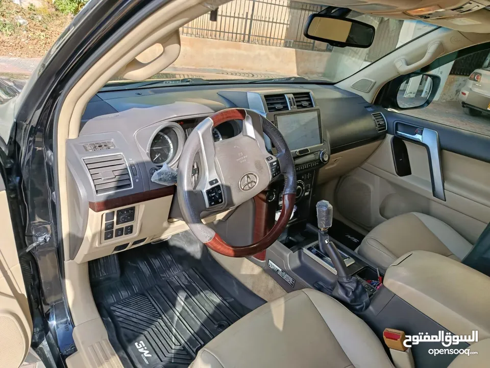 تويتا لاندكروزر luxury