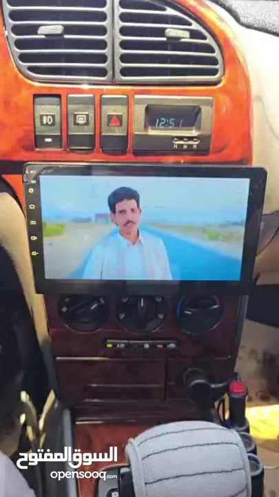 شاشه أندرو