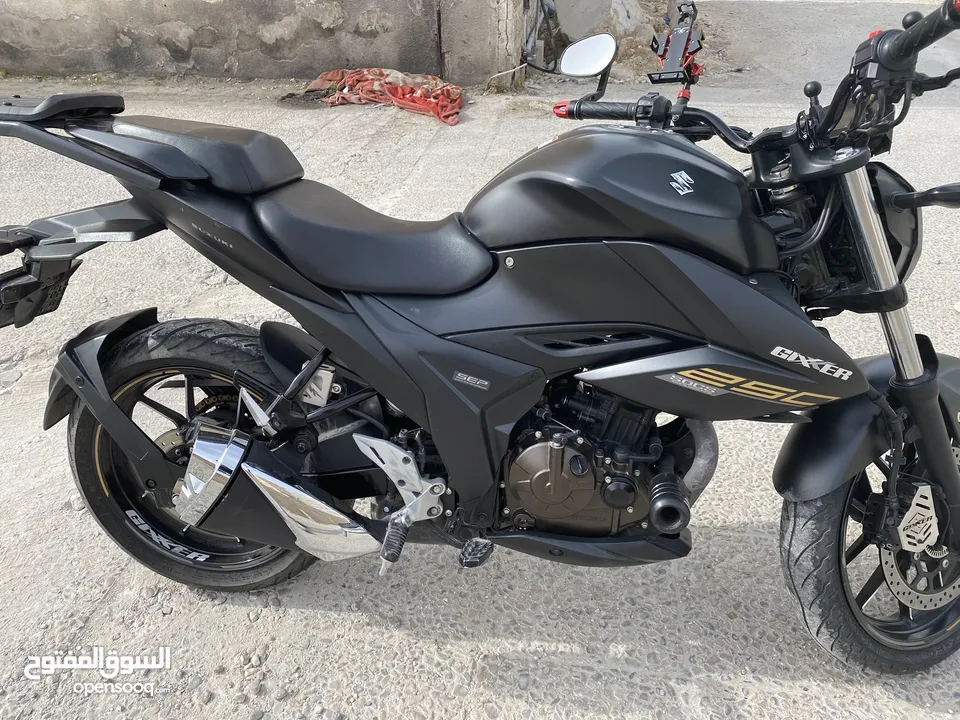 دراجة سوزوكي جكسر 250 2021