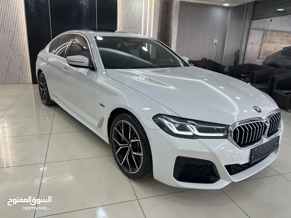 BMW 530e 2022 iPerformance plug in hybrid M  kit