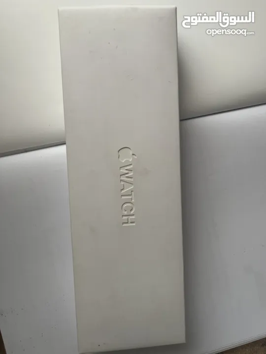 ساعة ابل شبيه الاصلية مستعملة بشكل خفيف قابل للبدل بشيء ثاني بدل الدفع . موجود توصيل لجميع المناطق.