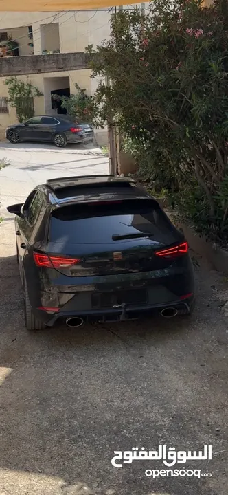 سيات ليون FR مطور 2000 بقوة 245 حصان