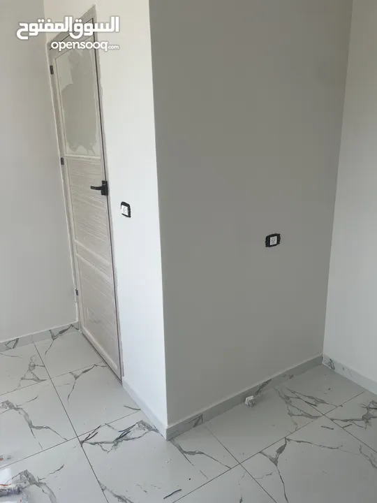 فني كهرباء منزلية  تحت إشراف هندسي