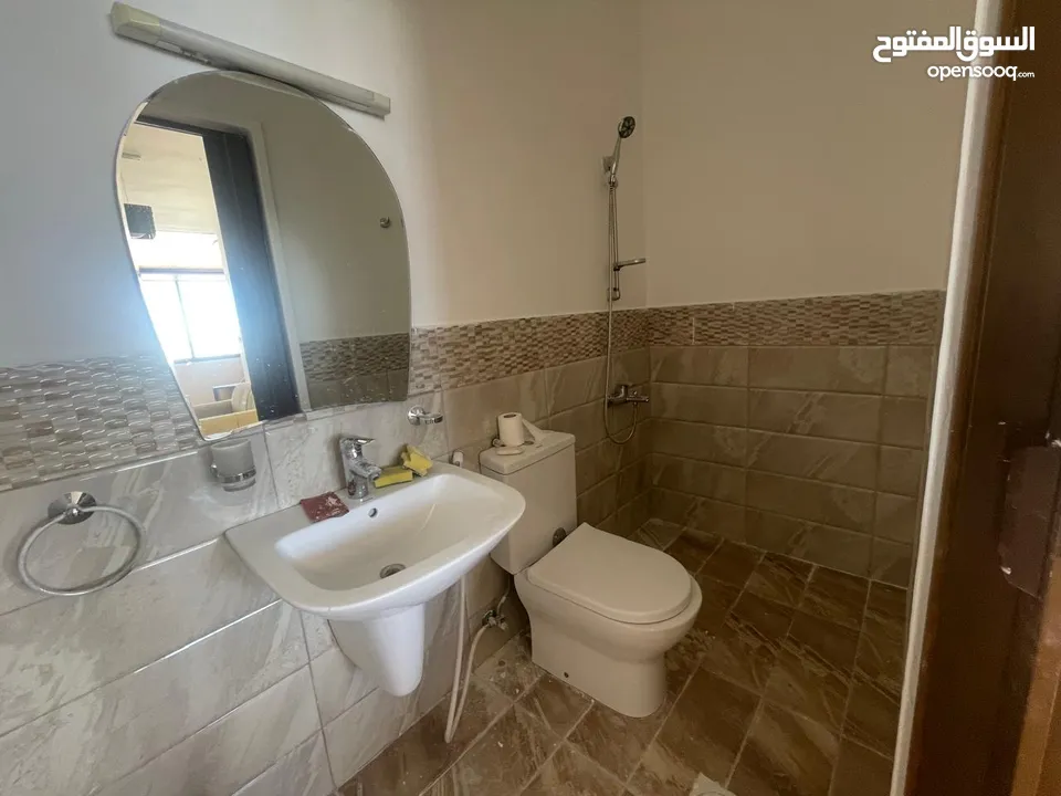 شقة للايجار في ام اذينه ( Property 37646 )-175072891