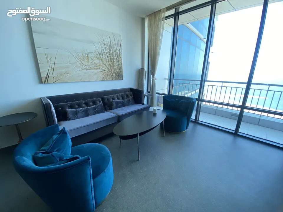 1 BEDROOM APARTMENT IN PREMIUM FLOOR WITH SEA VIEW