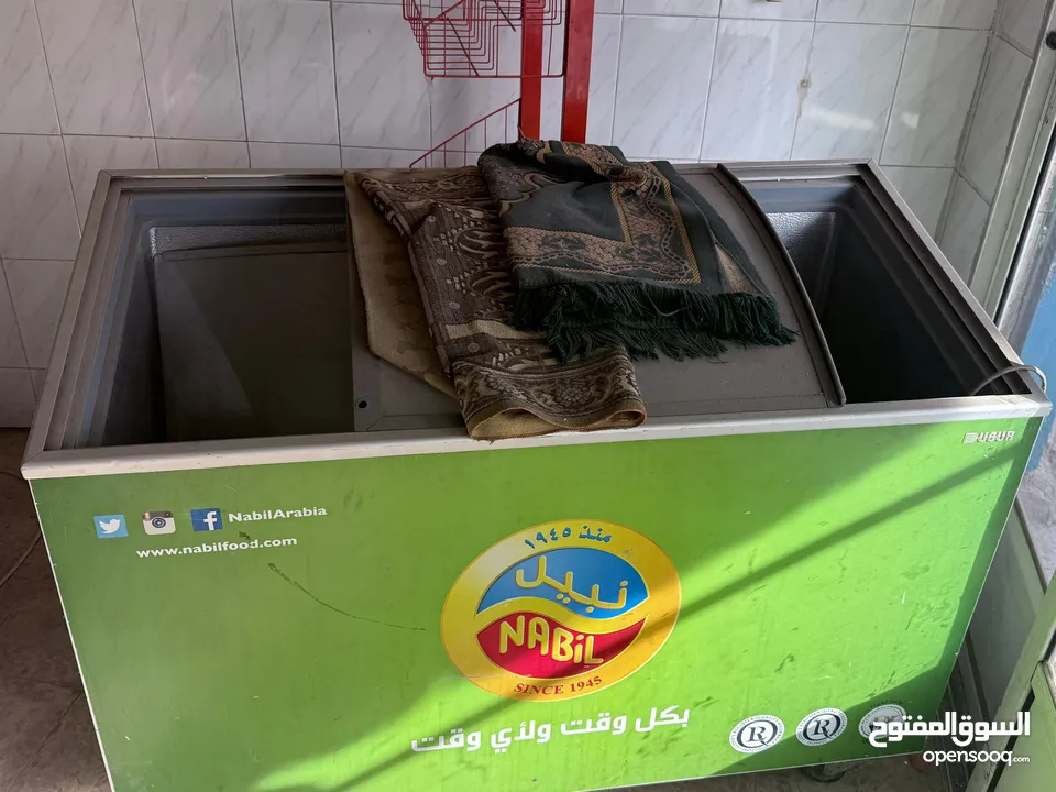عدة محل ألبان