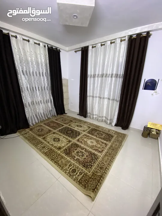 شقة مفروشة للإيجار في حي الجنوبي  مسجد علياء التل فوق مدرسة دار العلوم ستوديو