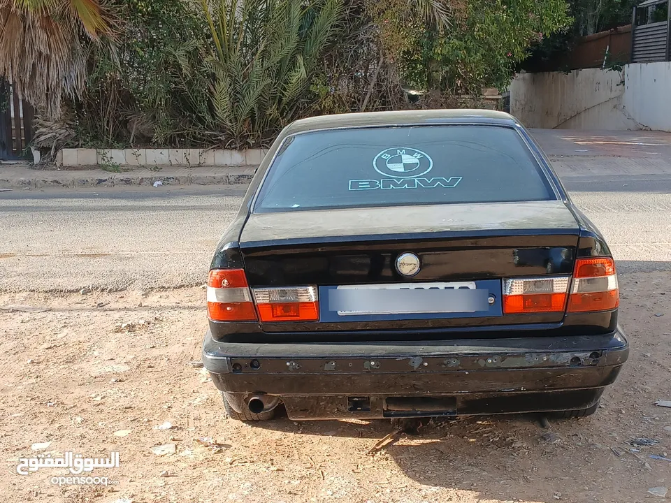 bmw E-34  520 للبيع