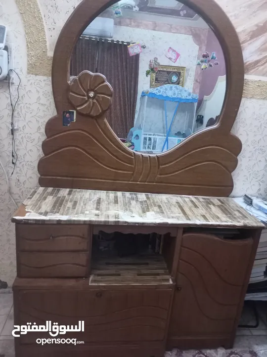 غرفة نوم مستعملة نجارة عراقية السعر300نظافتهامثل مابالصور