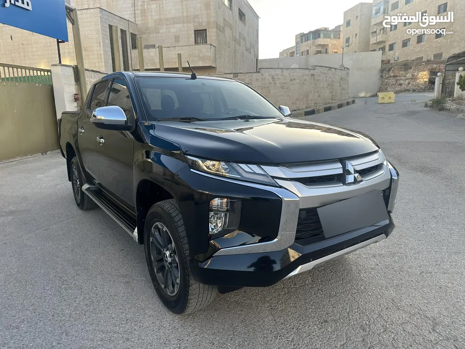 ميتسوبيشي L200 سبورتيرو موديل 2022 أعلى صنف مع ديفلوك للبيع