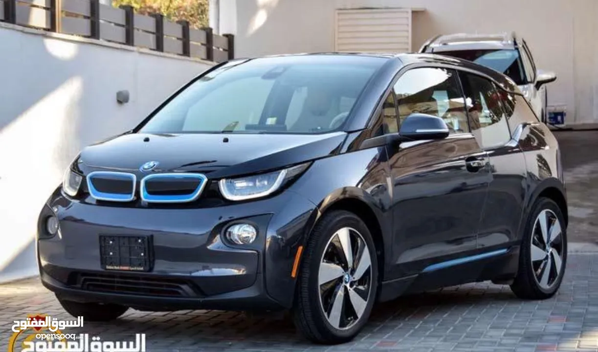 BMW i3 2014 REXسيارة للبيع بحالة ممتازة لون مميز