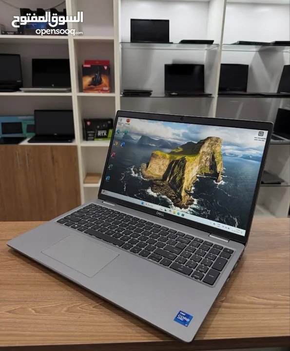 laptop Dell Precision 3560